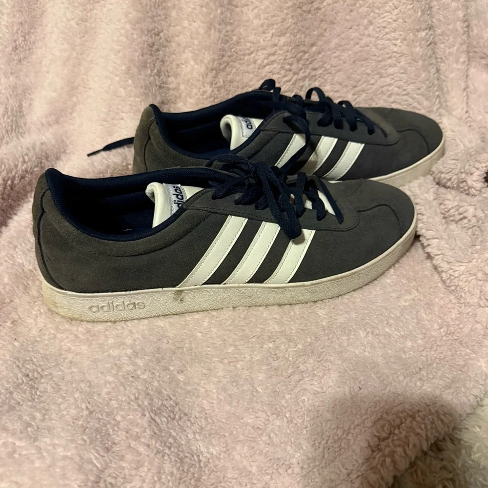 Men's Adidas sneakers
